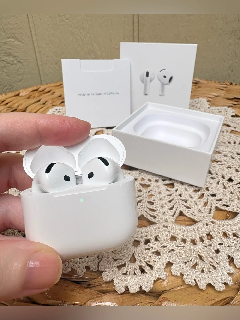 Apple AirPods 4 Wireless Earbuds